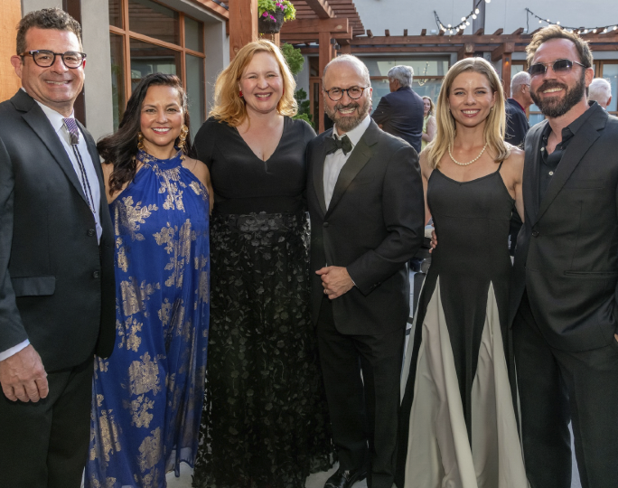 8 - Gala Pics Carmen : EYoung